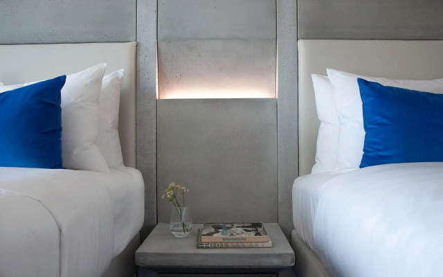 Renaissance Warsaw Airport Hotel, an Marriott International