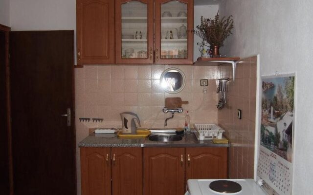 Keni Guest House