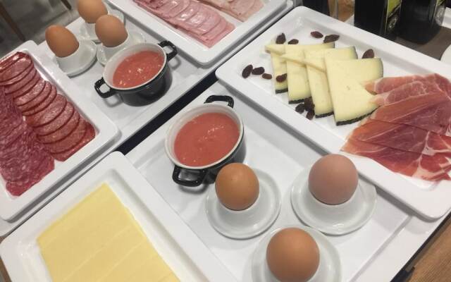 Apartamentos Turísticos Artemisa Sevilla