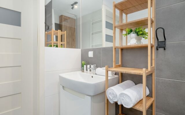 Cozy Apartment in Krakow for 3