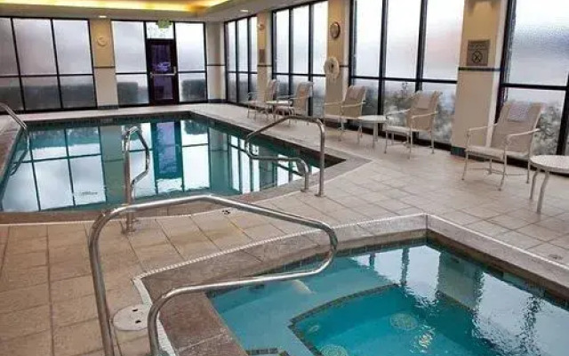 Courtyard Springfield Downtown