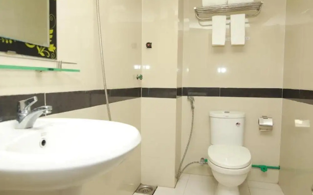 Cong Thuong Hotel
