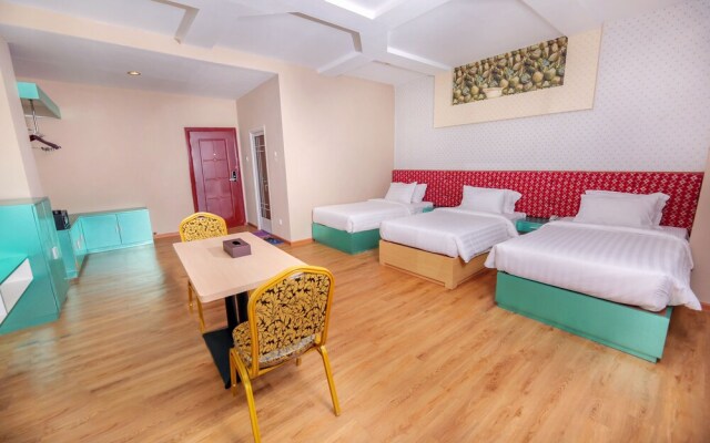H Plus Hotel Yangon