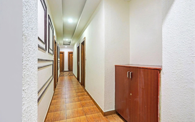 Fabhotel Emerald Suites