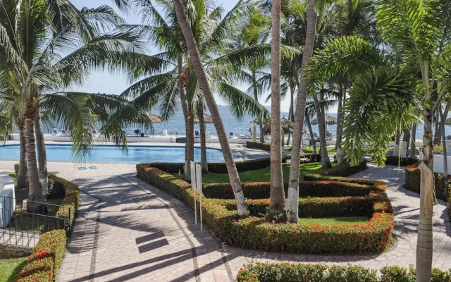 Flat with Unbeatable Views & 2 Bedrooms