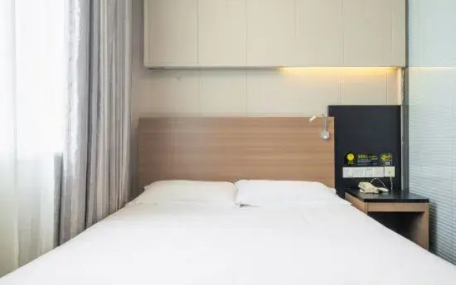 Xilehui Holiday Hotel
