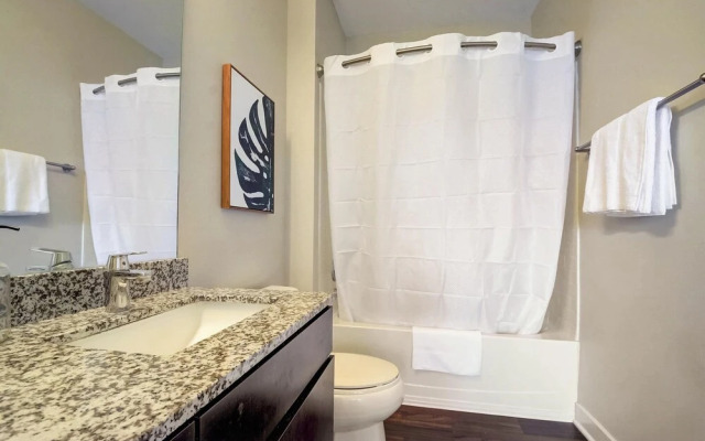 FRONTDESK 531 Virginia Ave Apts Downtown Indianapolis