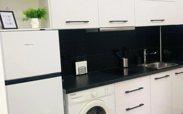 Beautiful designer Apartment new near Akropolis