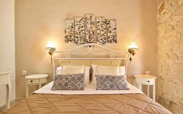Stone House Gerakas