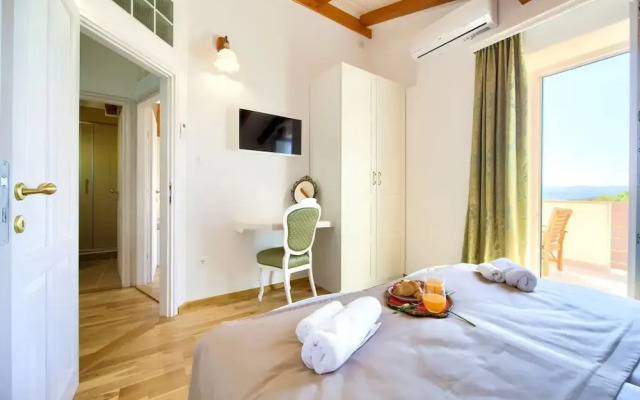 Tranquil Getaway Polje Villa With Pool