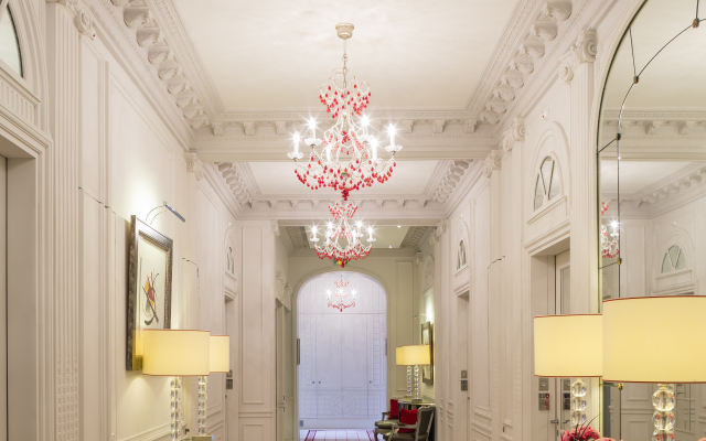 Majestic Hotel - SPA Champs Elysées