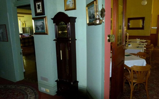 Leura House