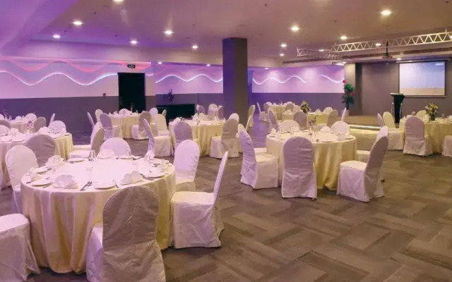 Park Regis Lotus Hotel