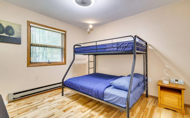 Tobyhanna Retreat w/ Deck, Pool + Lake Access!