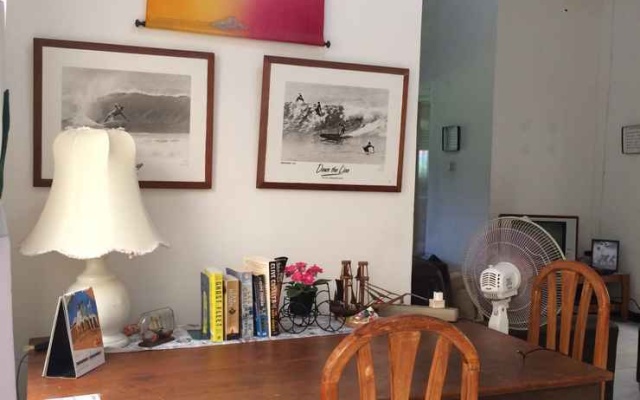 Marlon's Rest Homestay – Guest Rooms – Batukaras