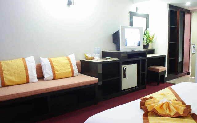 Palm Garden Hotel