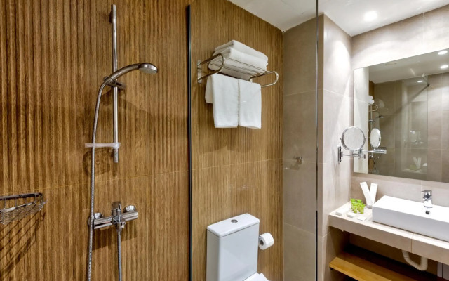 White Olive Premium Laganas - All Inclusive