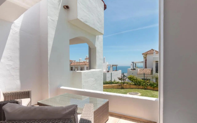 2149-Amazing groundfloor 3 bedrooms on golf, pools
