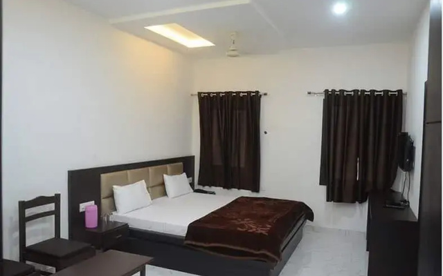 Kanchan Villa