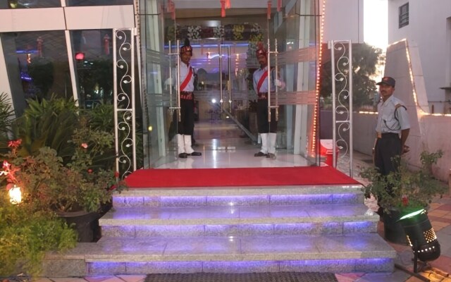 FabHotel Om Sai International