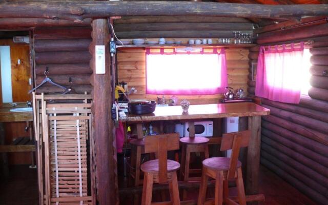 Cabanas De La Ribera