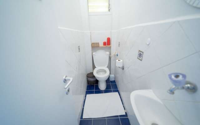 YalaRent Argaman 2BR & Balcony APT - Families only