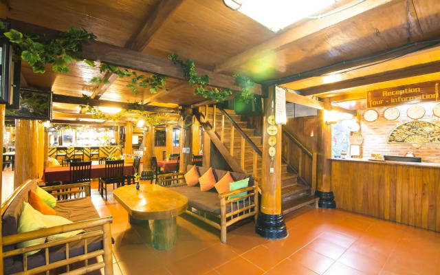 Phong Nha Lake House