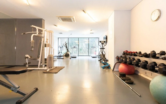 Central Studio Flat With Shared Pool in Sisli