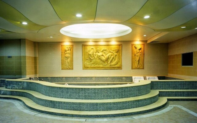 Phoenix International Hotel