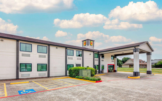 Super 8 by Wyndham Waxahachie TX