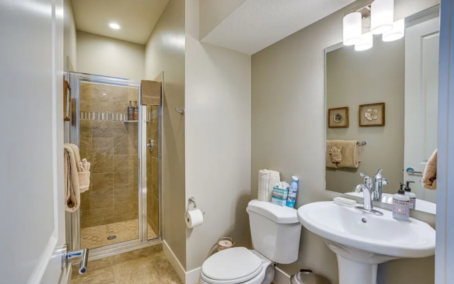 Moab Vacation Rental: Pool & Hot Tub Access!