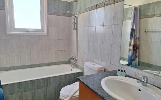 City Sunshine Strovolos, Nicosia