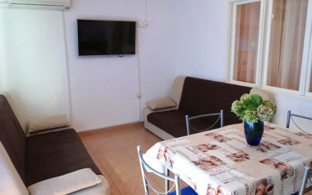 Warm and Welcoming Apartments With Sea View