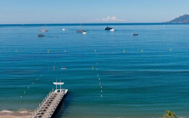 Last Floor Sea View 100M From Croisette And Beaches 5 Min Walk From Palais