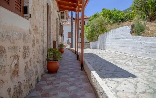 Agios Petros Apartments 1