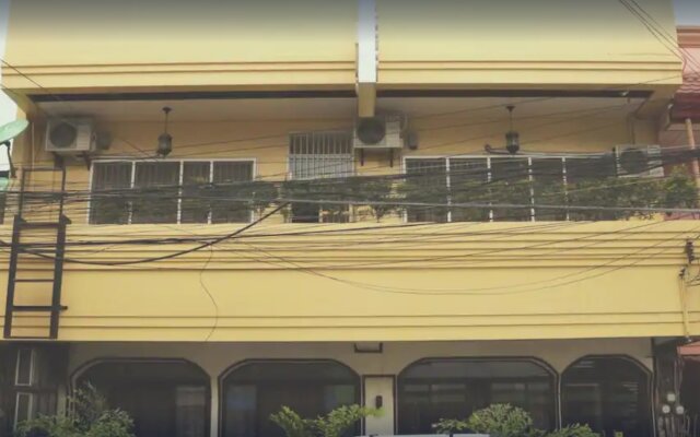 Davao Hub Dormitel Bed & Breakfast - Hostel