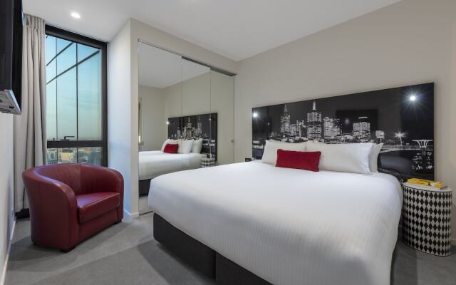 AUSTRALIA 108 Hotel Apartment