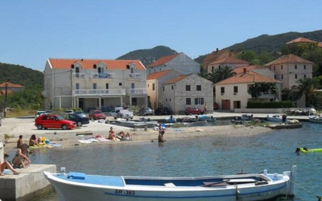 Villa Menalo