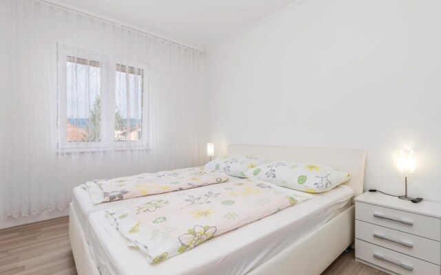 Amazing Home in Rijeka With Wifi and 2 Bedrooms