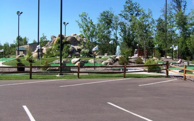 The Lodge at Crooked Lake