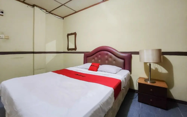 RedDoorz near Akau Potong Lembu Tanjung Pinang