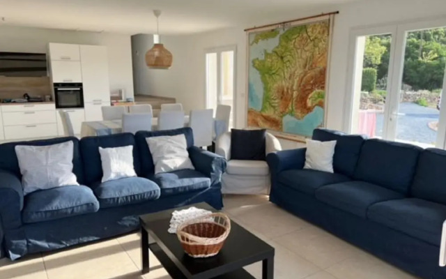 Villa L'esquirrol Vineyard Escape