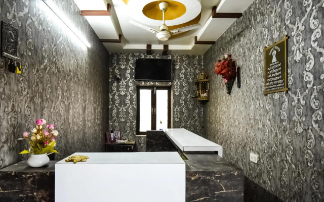 Sapphire Inn by OYO Rooms