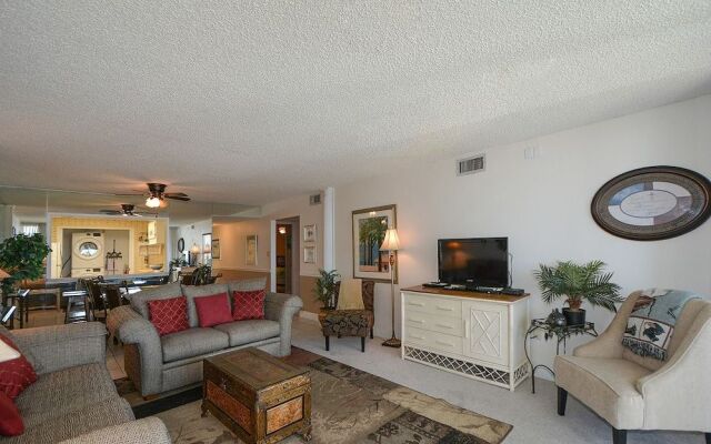 Shoreline 3044 Condo by RedAwning