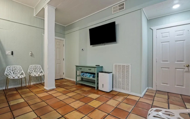 Crystal Beach Villa 5 Bedroom Home