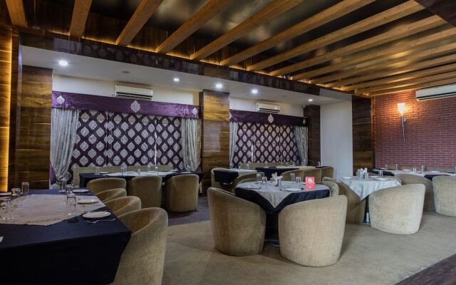 OYO 1546 The Sensation Hotel