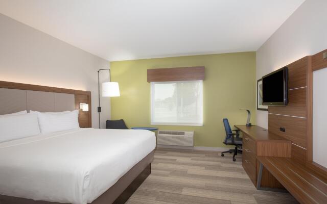 Holiday Inn Express & Suites Amarillo, an IHG Hotel