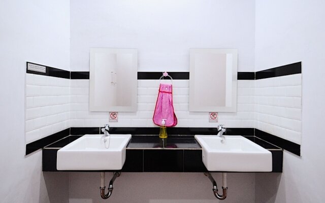 Kamala House - Hostel