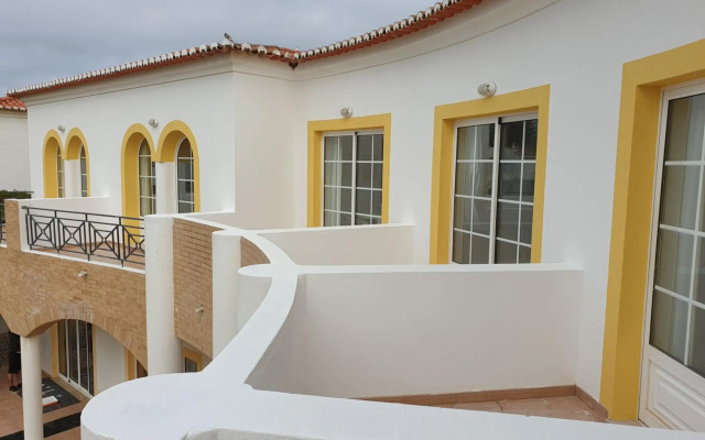 Luz Bay Hotel