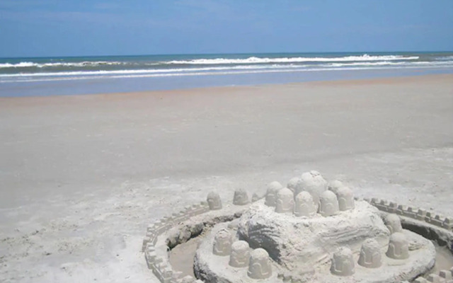 Beachside Hotel